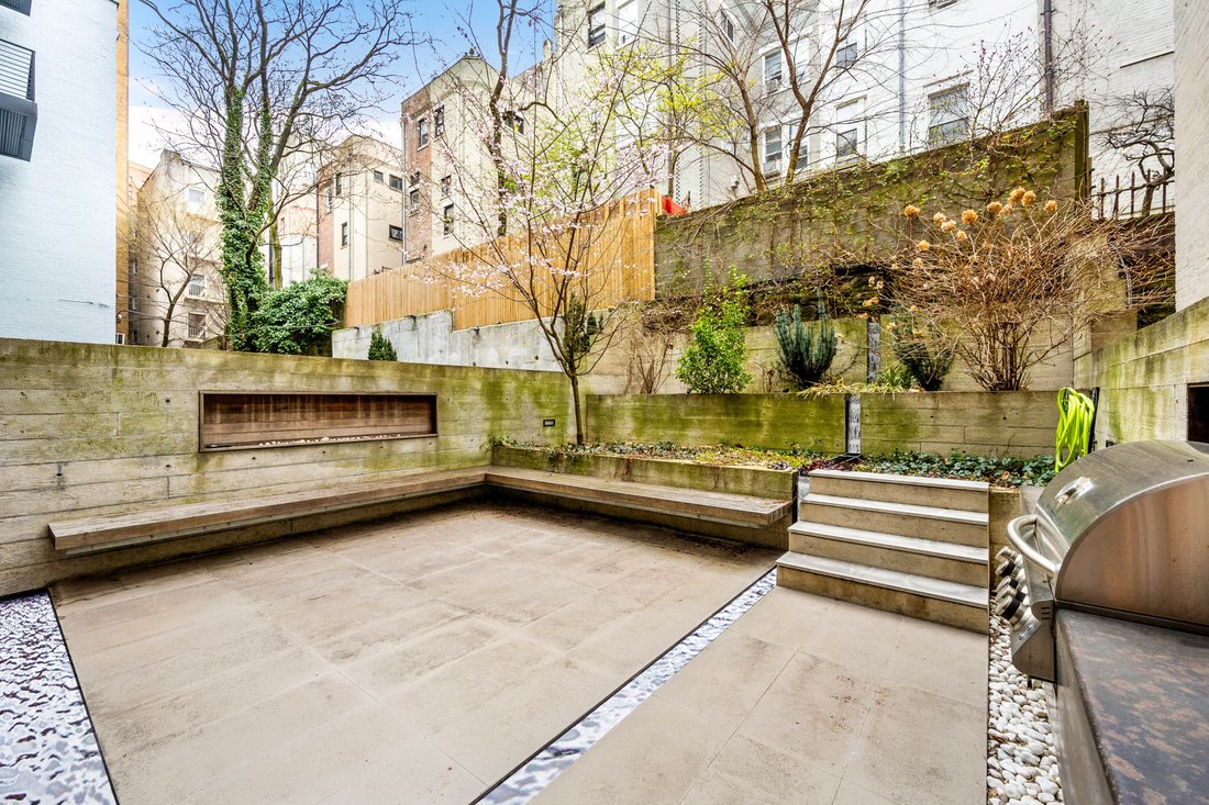 House in New York, New York, United States 5 - 12688264