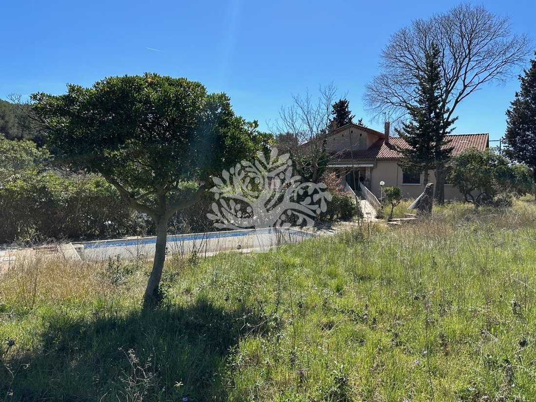 House in Sanary-sur-Mer, Provence-Alpes-Côte d'Azur, France 2 - 12692119