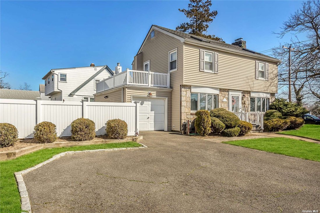 House Malverne In Malverne, Ny, United States For Sale (12688936)