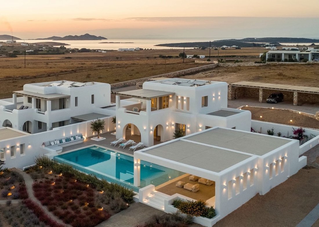 Villa in Paros, Aegean, Greece 2 - 12675199