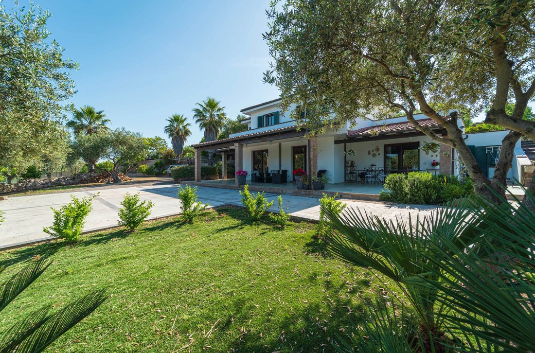 Villa in Sant'Agostino, Alghero, Sardinia 3 - 12697051