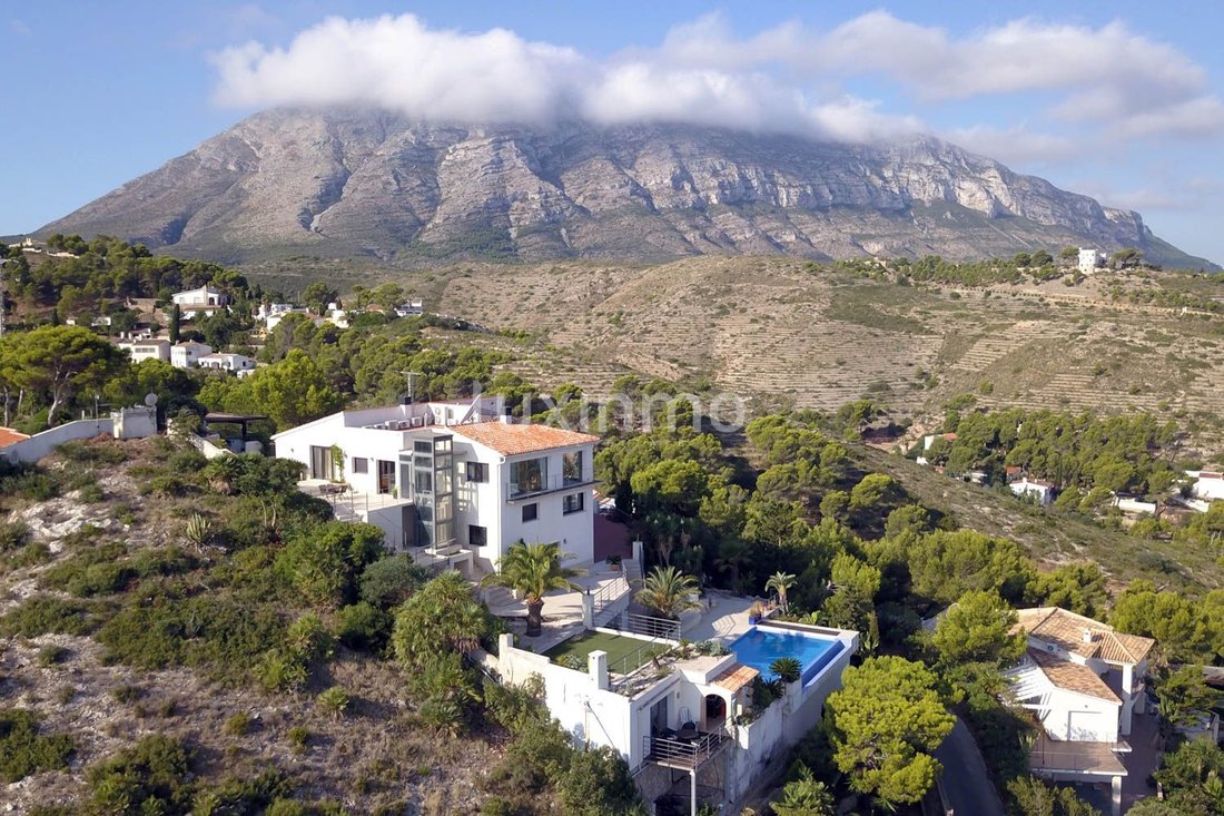 Dénia Detached House In Denia, Valencian Community, Spain For Sale