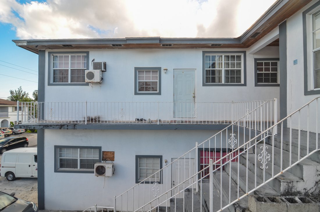 265 Stapledon Gardens, Nassau, Np In Nassau, New Providence, The