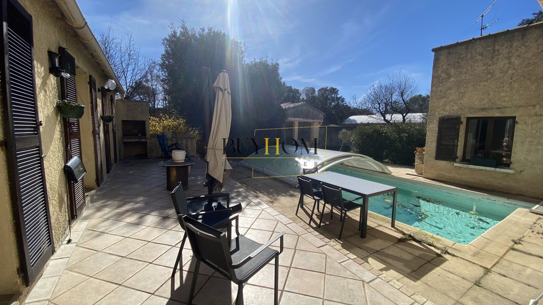 "Queen" Villa On An In Saint Didier, Provence Alpes Côte D'azur, France