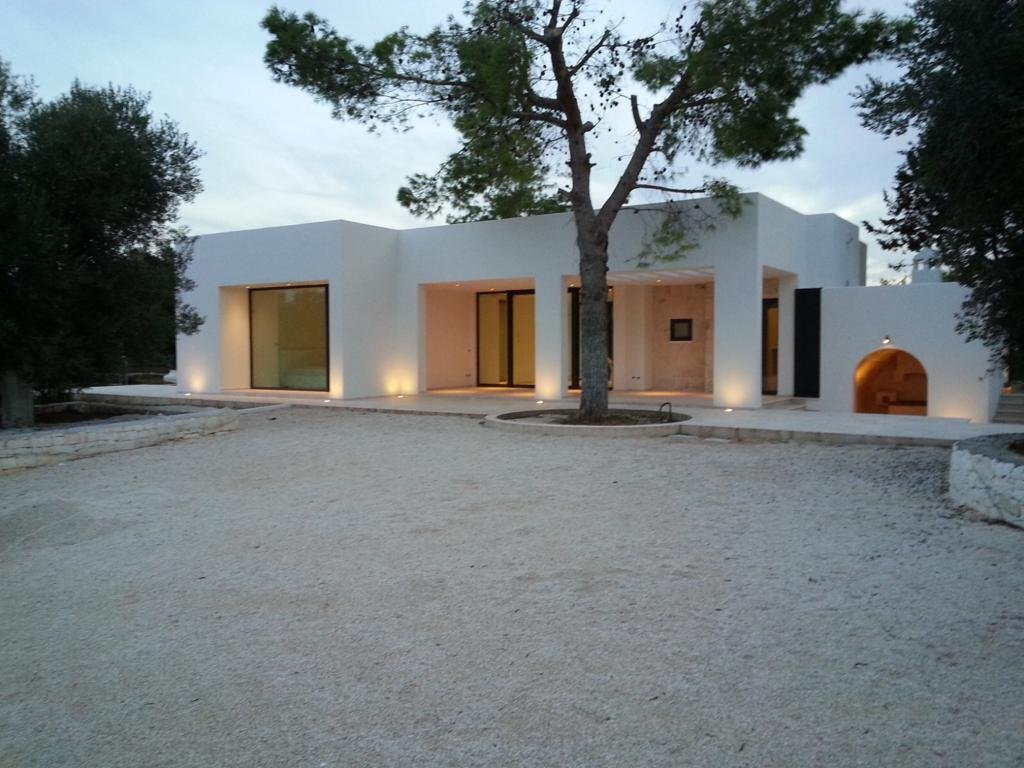 Extended Modern Villa, Original Building In In Pizzofalcone, Apulia