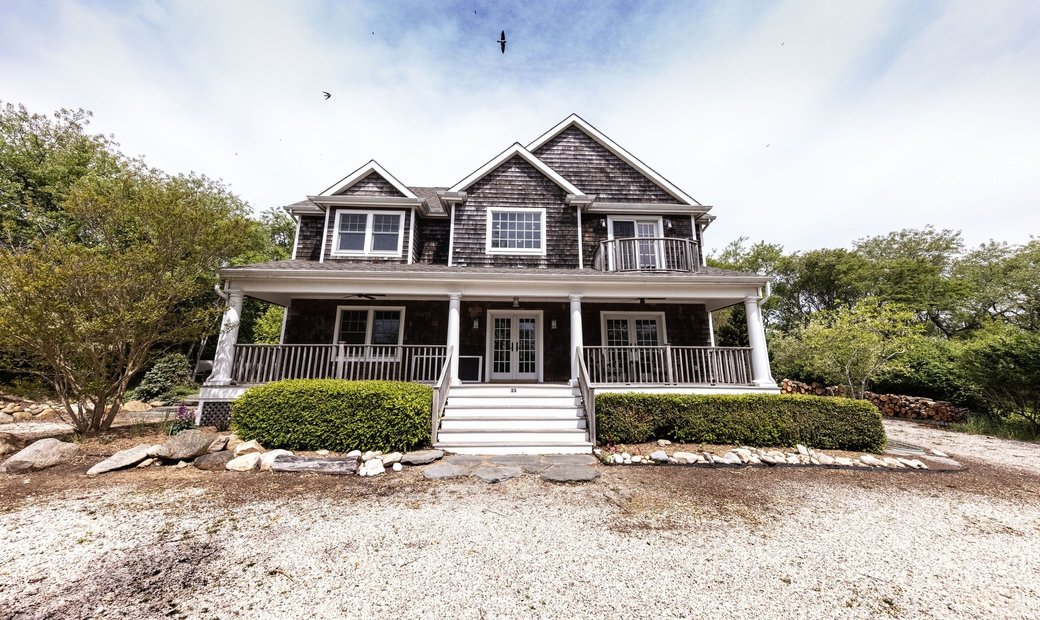 Montauk Waterfront In Montauk, New York, United States For Rent (12698940)