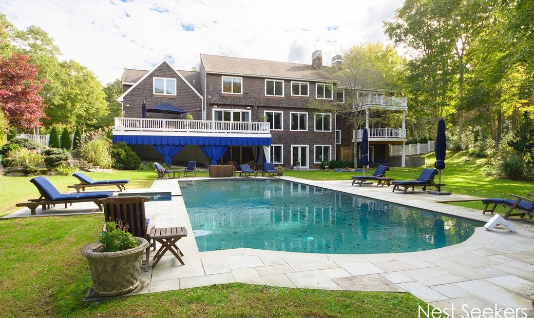 Private Watermill Estate With Gunite In Sag Harbor, New York, United