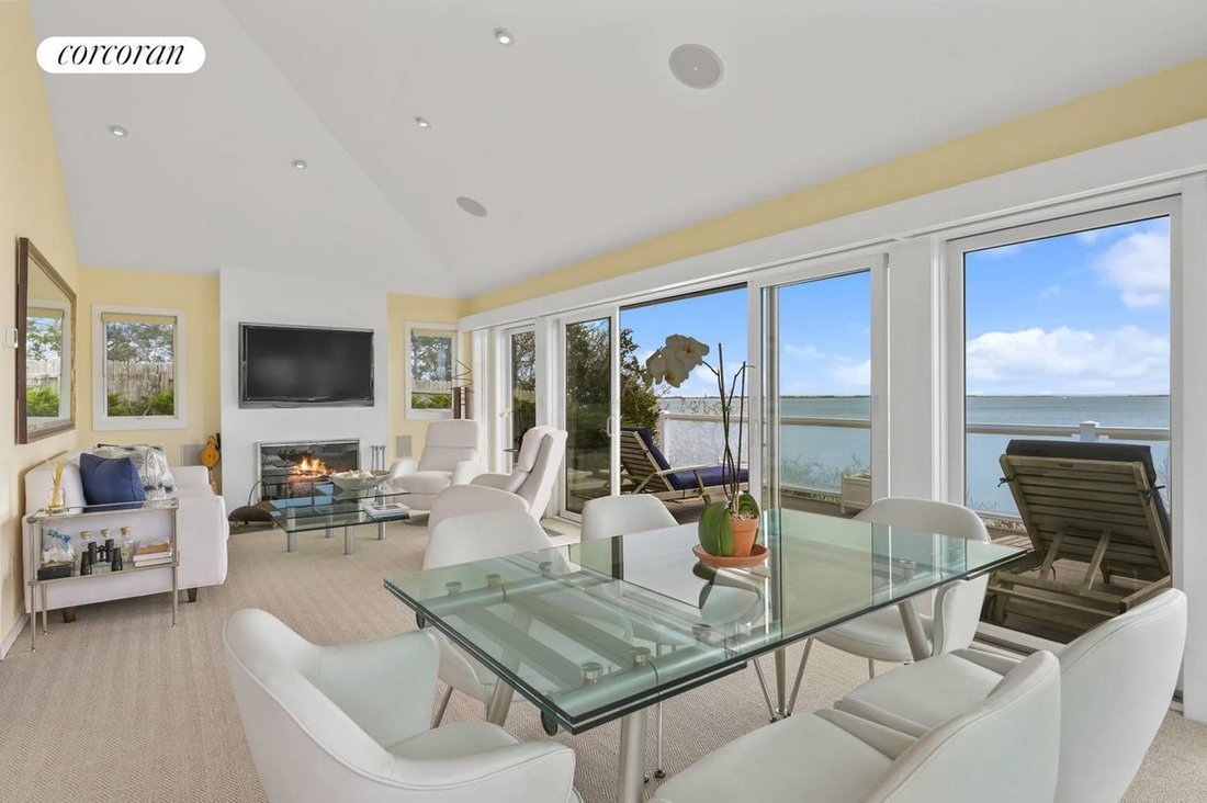 16 Oceanview Drive, Southampton, Ny In Southampton, New York, United