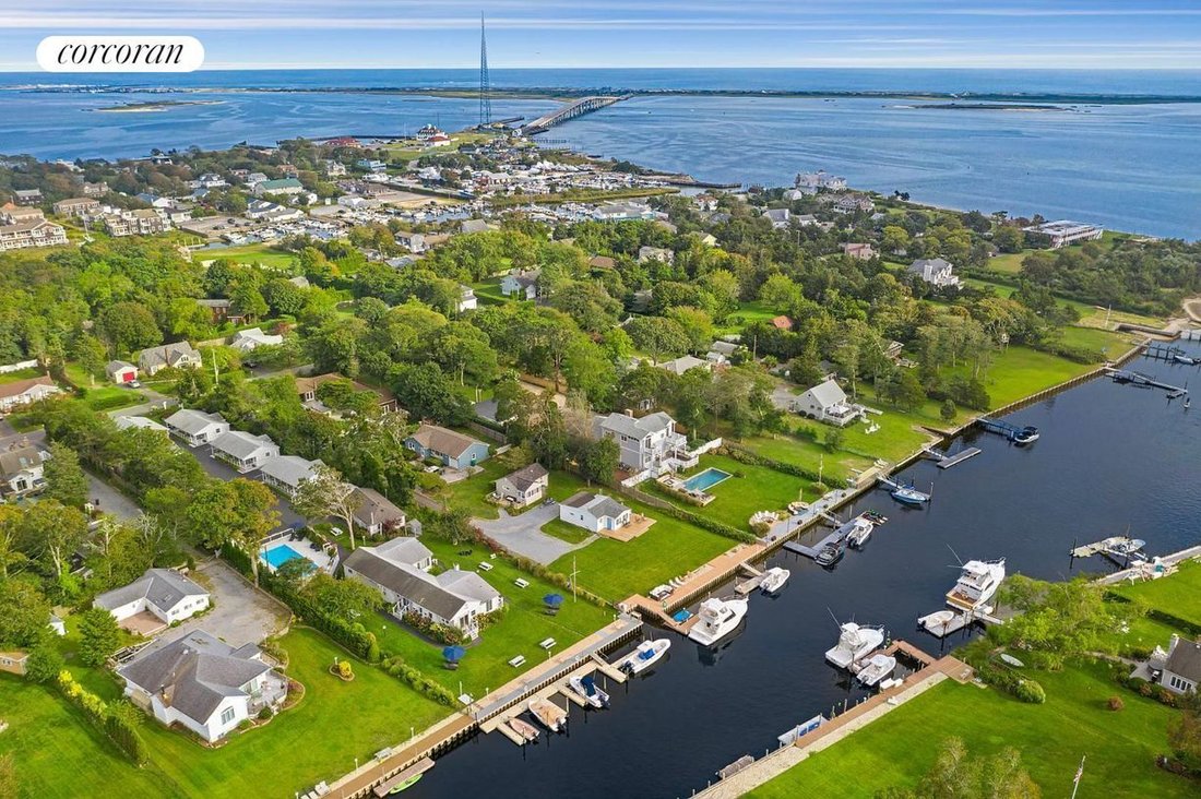 16 Penny Lane, Hampton Bays, Ny 11946 In Hampton Bays, New York, United