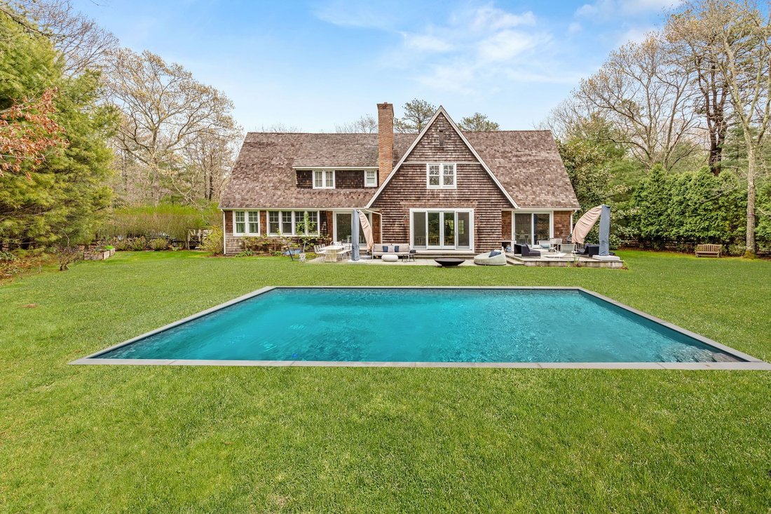 Stunning East Hampton Six Bedroom In East Hampton, New York, United