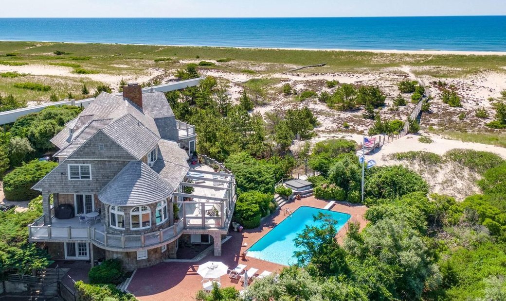 2040 Meadow Lane, Southampton, Ny 11968 In Southampton, New York