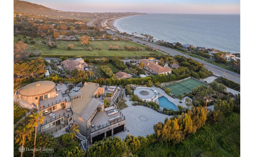 Luxury homes for sale in Malibu, California | JamesEdition