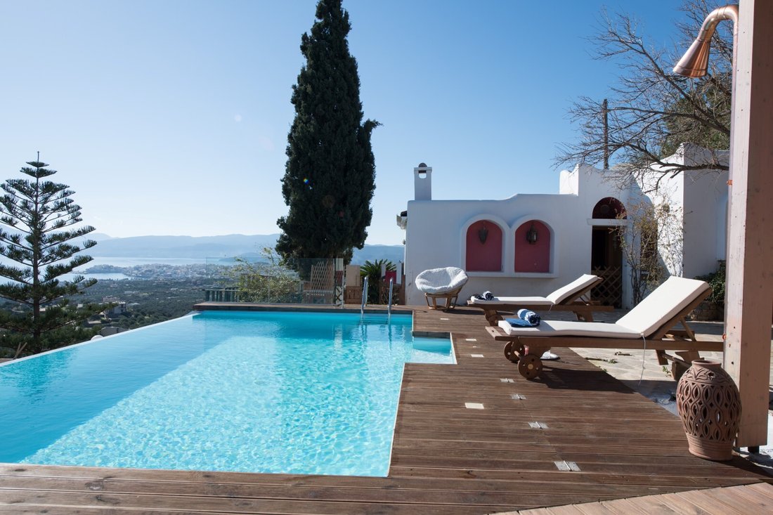 Villa in Community of Agios Nikolaos, Agios Nikolaos, Greece 1 - 12701124