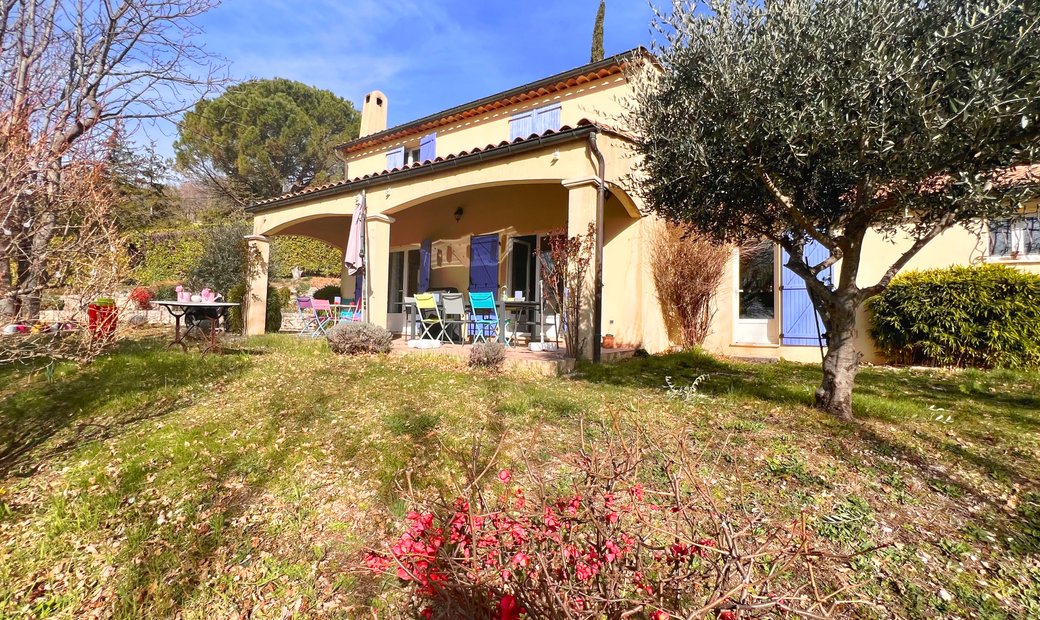 Villa Of 147 Sqm In Saint Vallier De Thiey, Provence Alpes Côte D'azur