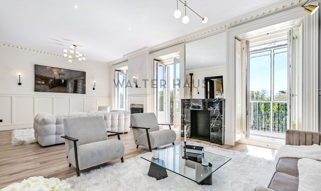 Renovated Apartment For Sale In Recoletos In Madrid, Community Of