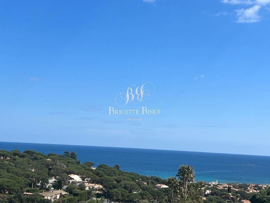 Plot With A Beautiful In Sainte Maxime, Provence Alpes Côte D'azur
