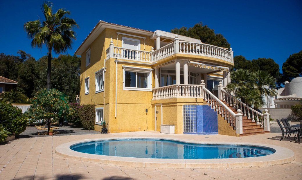 La Nucia Villa In La Nucia, Valencian Community, Spain For Sale (12704609)