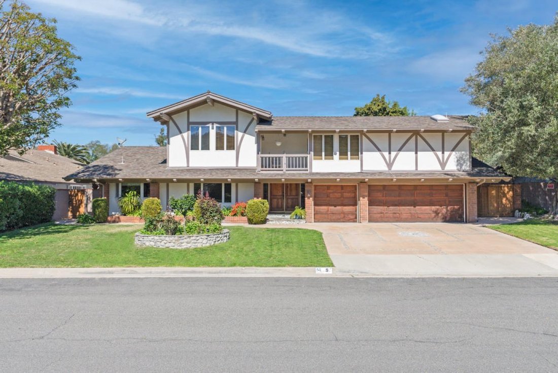 9 Ponderosa Lane In Rolling Hills Estates, California, United States