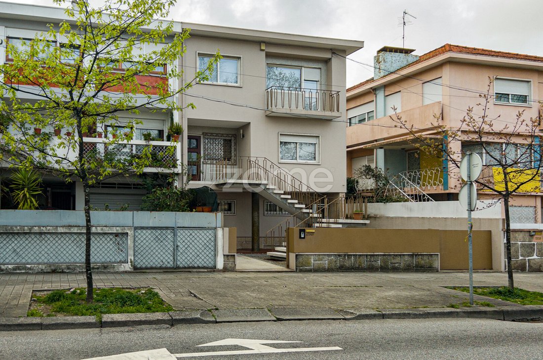 Porto House In Porto, Porto District, Portugal For Sale (12709012)