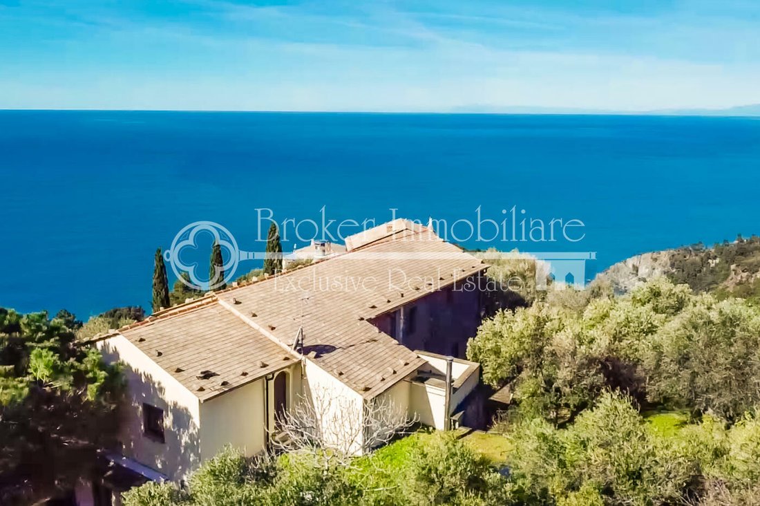 Villa en Bonassola, Liguria, Italia 1 - 12707624