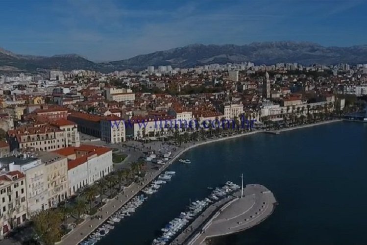 House in Gradski kotar Grad, Split, Split-Dalmatia County 1 - 12596165