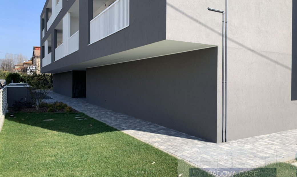 Padova Apartment In Padova, Italy For Sale (12178793)