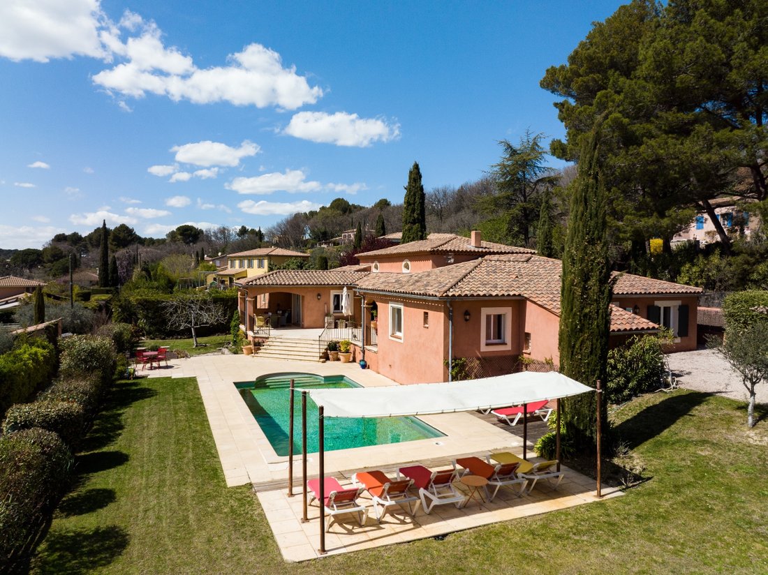 View Quiet In Saint Antonin Sur Bayon, Provence Alpes Côte D'azur