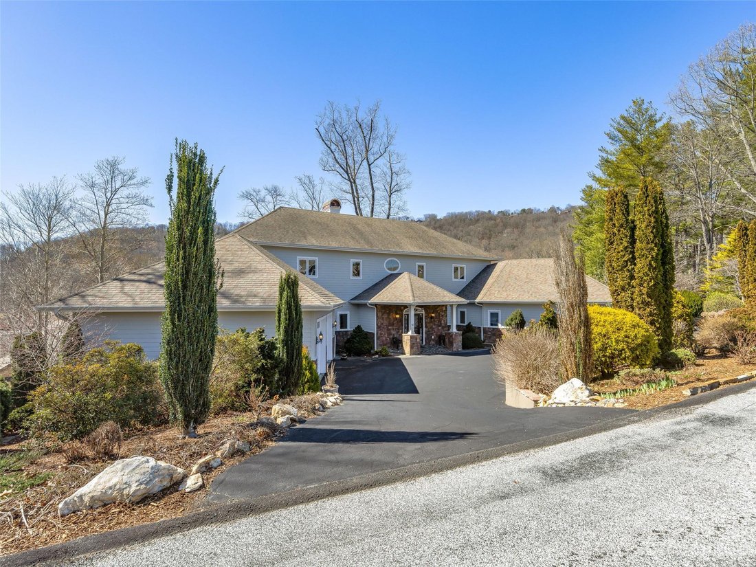 Amazing High Vista Home In Mills River, North Carolina, United States