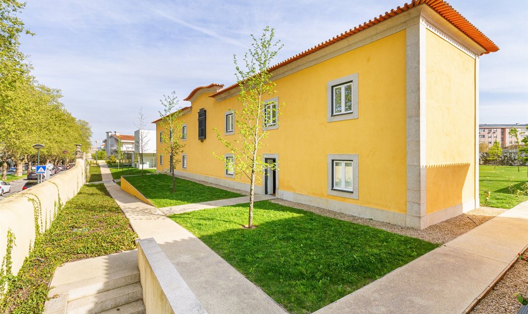 Duplex, 2 Bedrooms, For Sale Dans Porto, District De Porto, Portugal à