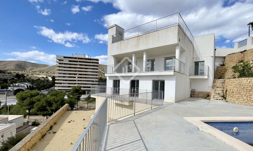 Coveta Fuma House / Villa In Alicante, Spain For Sale (12718410)