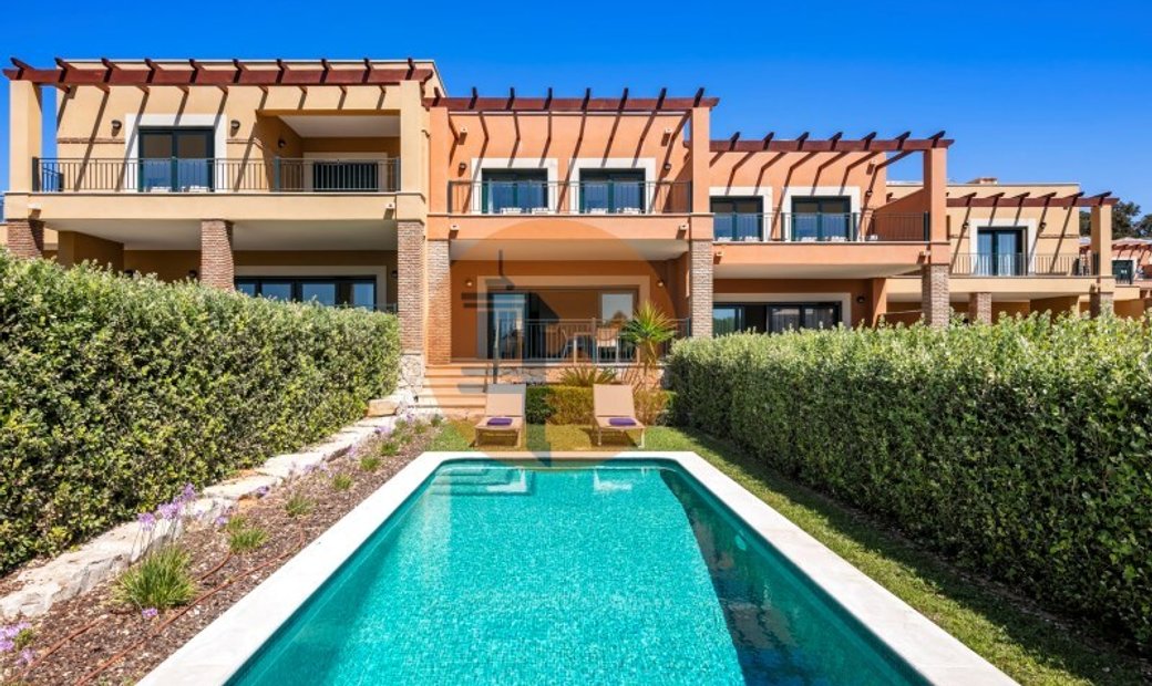 House V2 In Lagoa, Portugal For Sale (12710476)