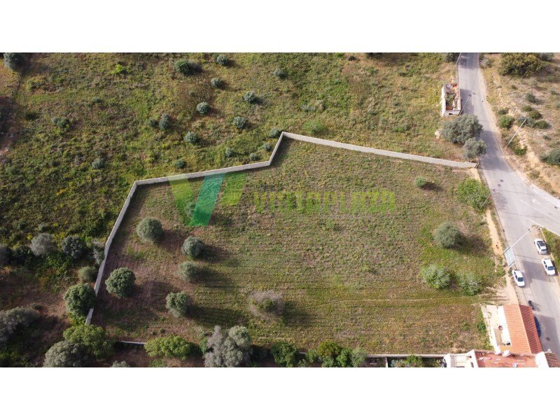 Land for sale in Portimão, Portugal — €575,000