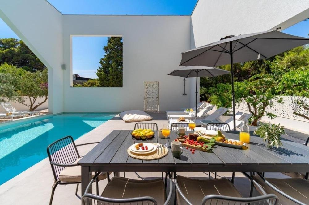 Villa in Supetar, Split-Dalmatia County, Croatia 4 - 12710560