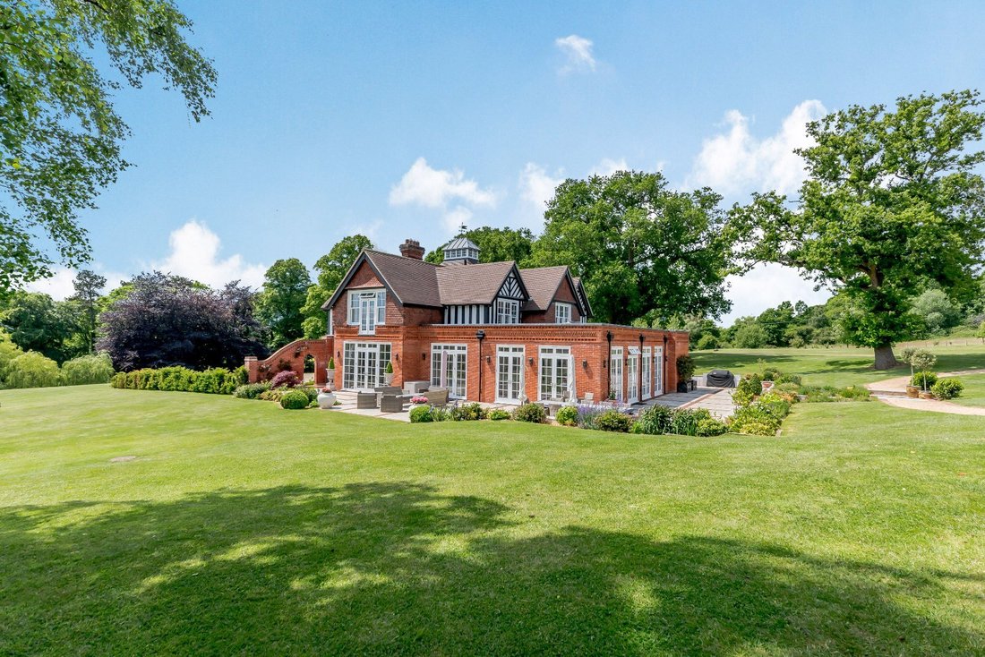 Alderbury Hill House In Salisbury, England, United Kingdom For Sale ...