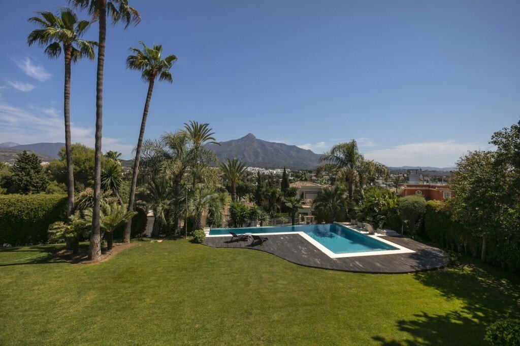 Villa in Nueva Andalucia, Marbella, Spain 2 - 12710494