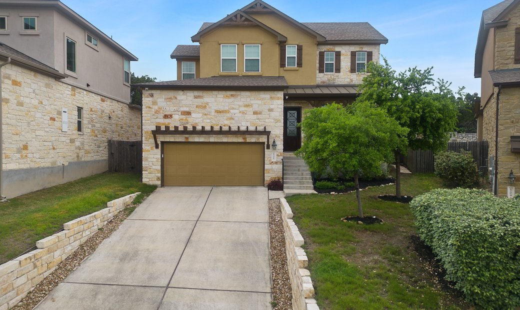 Immaculate Home In Desirable Avana Neighborhood In Austin, Texas