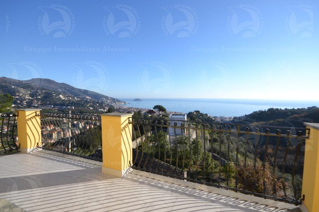 Villa in Western Hill, Alassio, Liguria 4 - 12718938