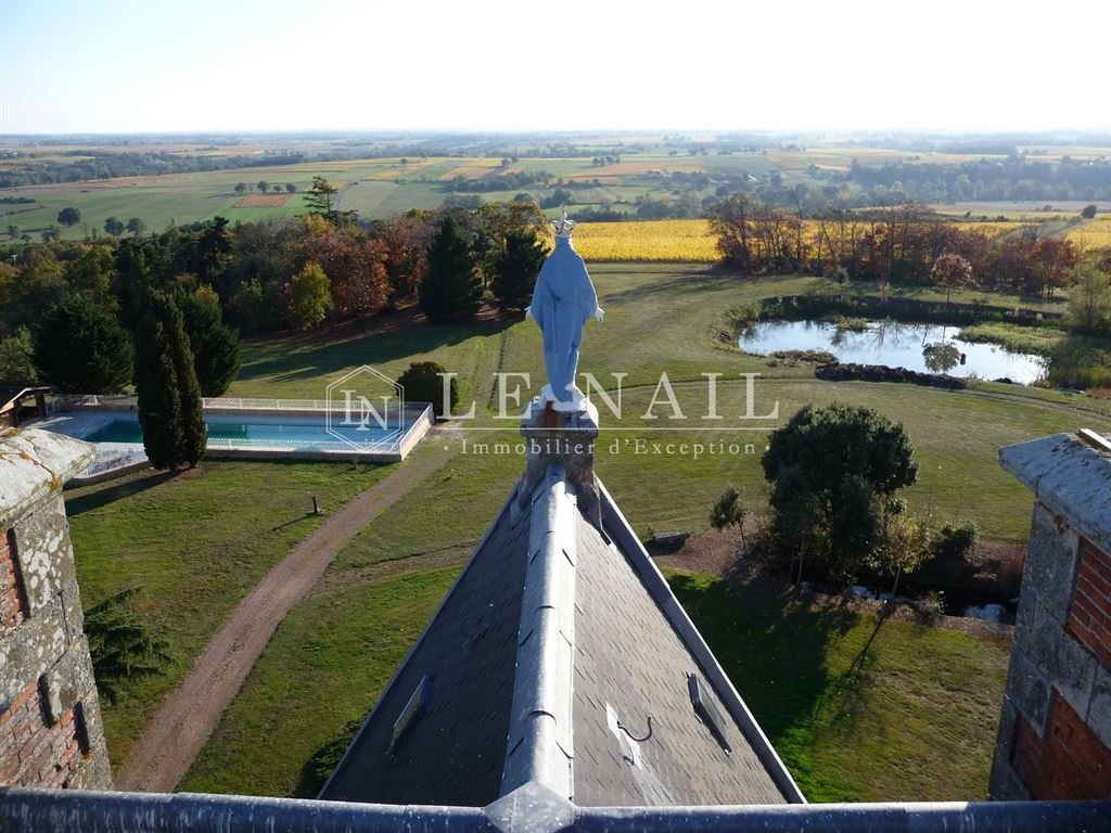 A Crown of Stone & Vine: 19th-Century Château Over the Layon’s Golden Slopes