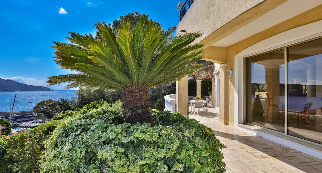 House in Villefranche-sur-Mer, Provence-Alpes-Côte d'Azur, France 5 - 12356839