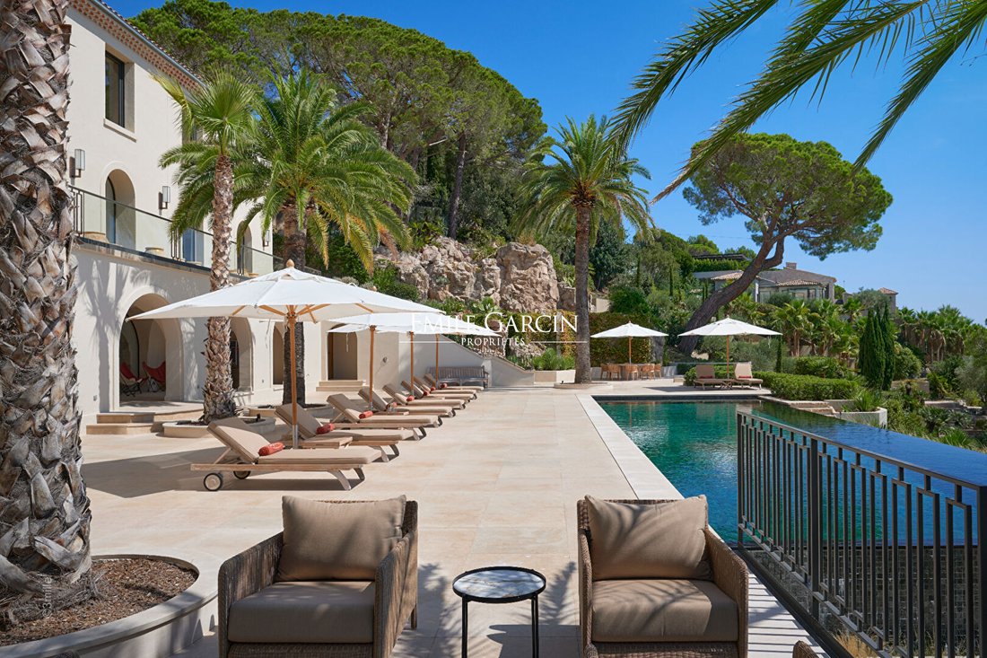 Côte D'azur Exceptional Property In Cannes, Provence Alpes Côte D'azur, France For Sale (12710450)
