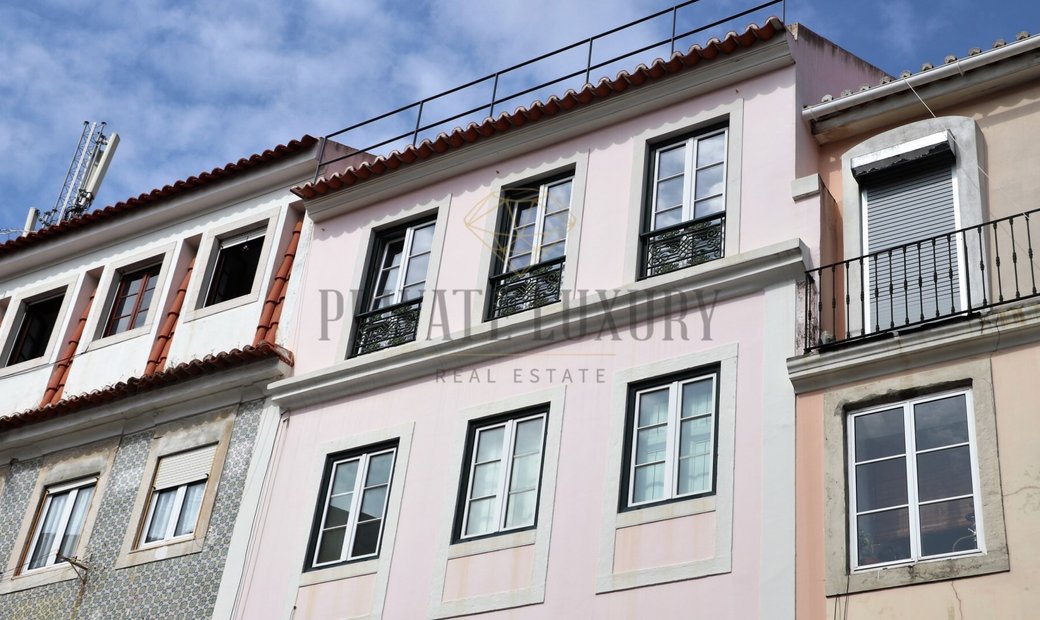 Building Lapa 400m2 4 Flats Garden In Lisbon, Lisbon, Portugal For Sale (12717854)