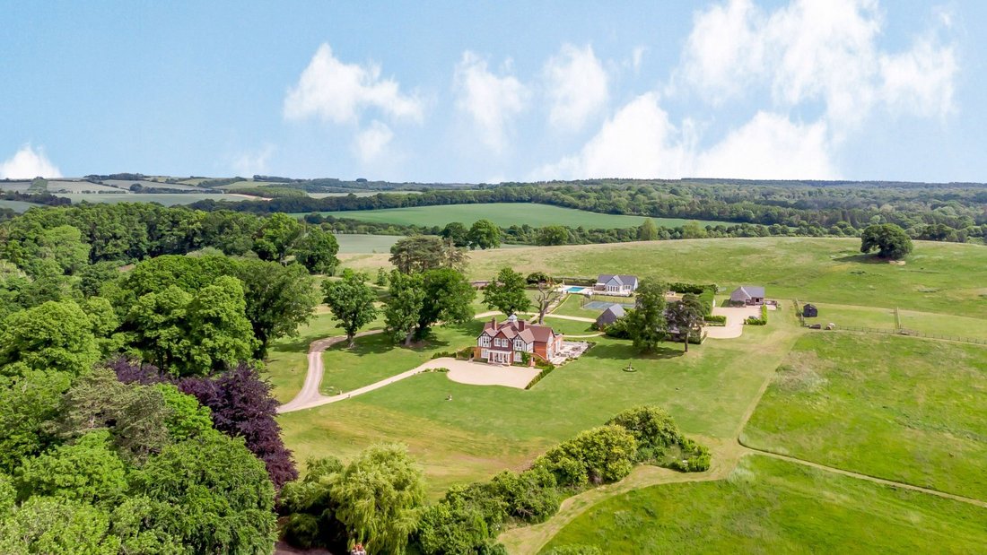 Alderbury Hill House In Salisbury, England, United Kingdom For Sale