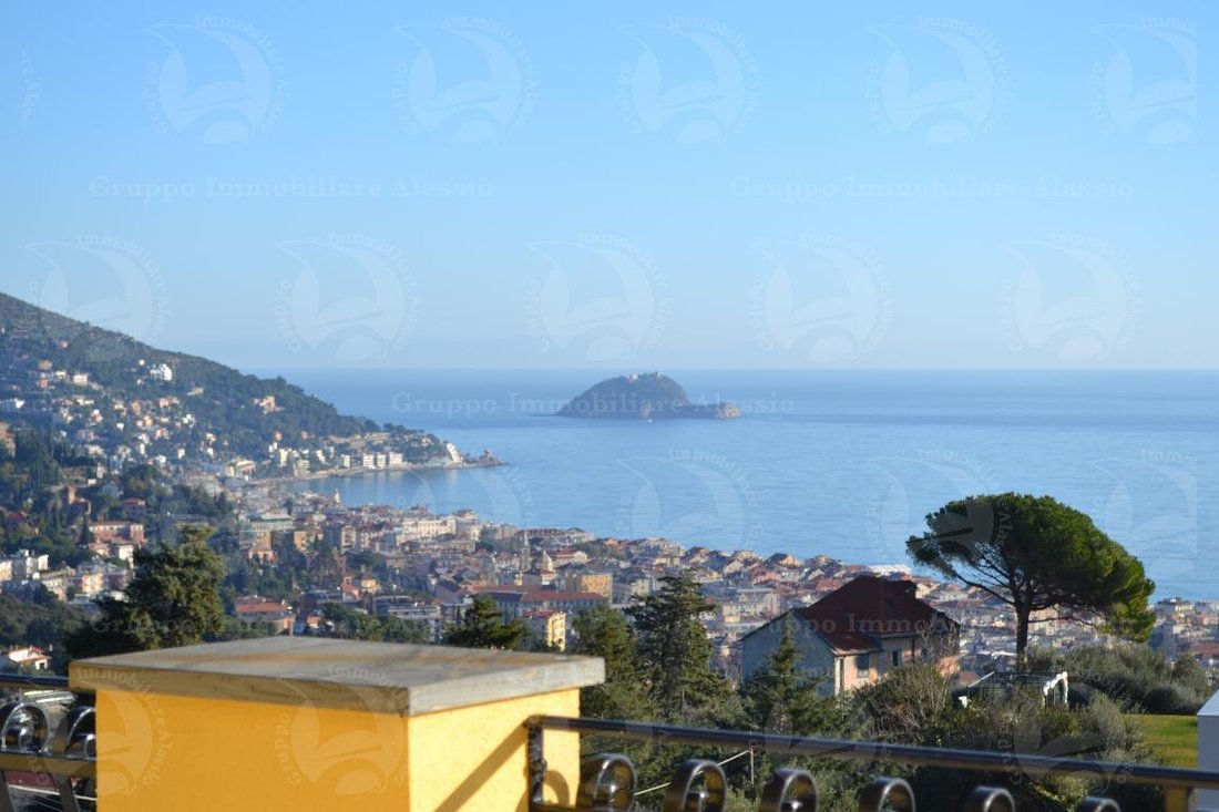 Villa in Western Hill, Alassio, Liguria 1 - 12718938