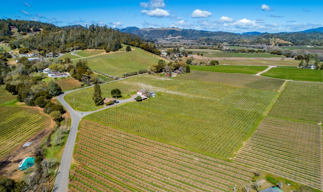 8236 West Dry Creek Road, Healdsburg, In Healdsburg, California, United