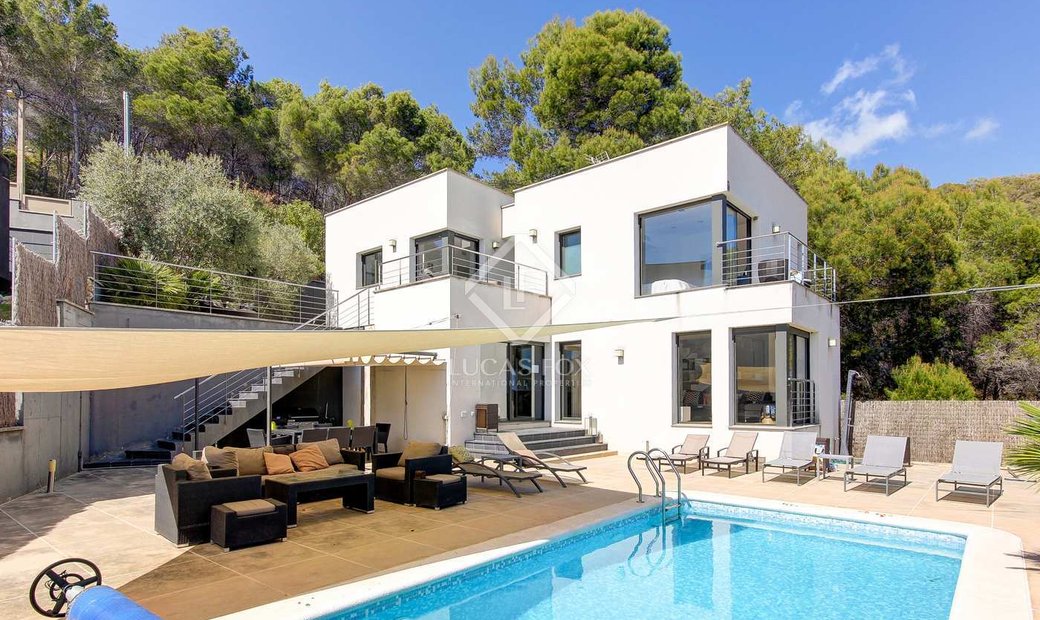 Olivella House / Villa In Barcelona, Spain For Sale (12722930)