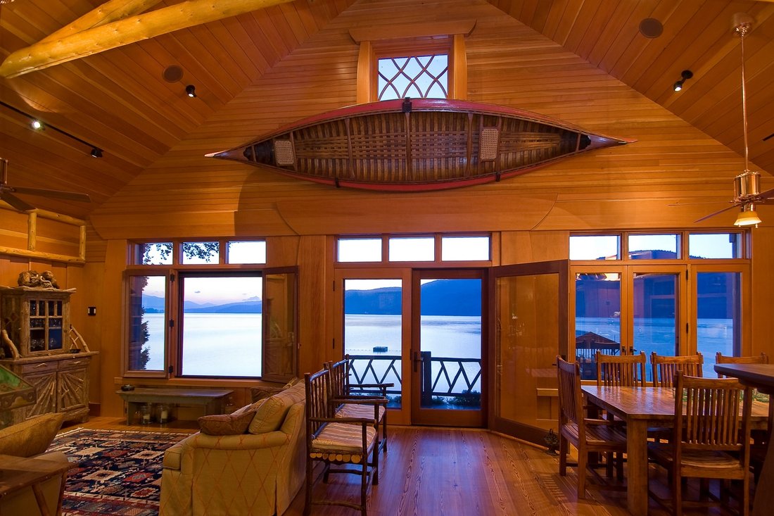 Rustic Adirondack Camp In Raquette Lake, New York, United States For