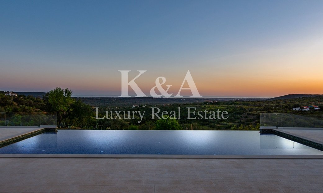 12 Bedroom Property, Central Algarve In Loulé, Portugal For Sale (12722783)