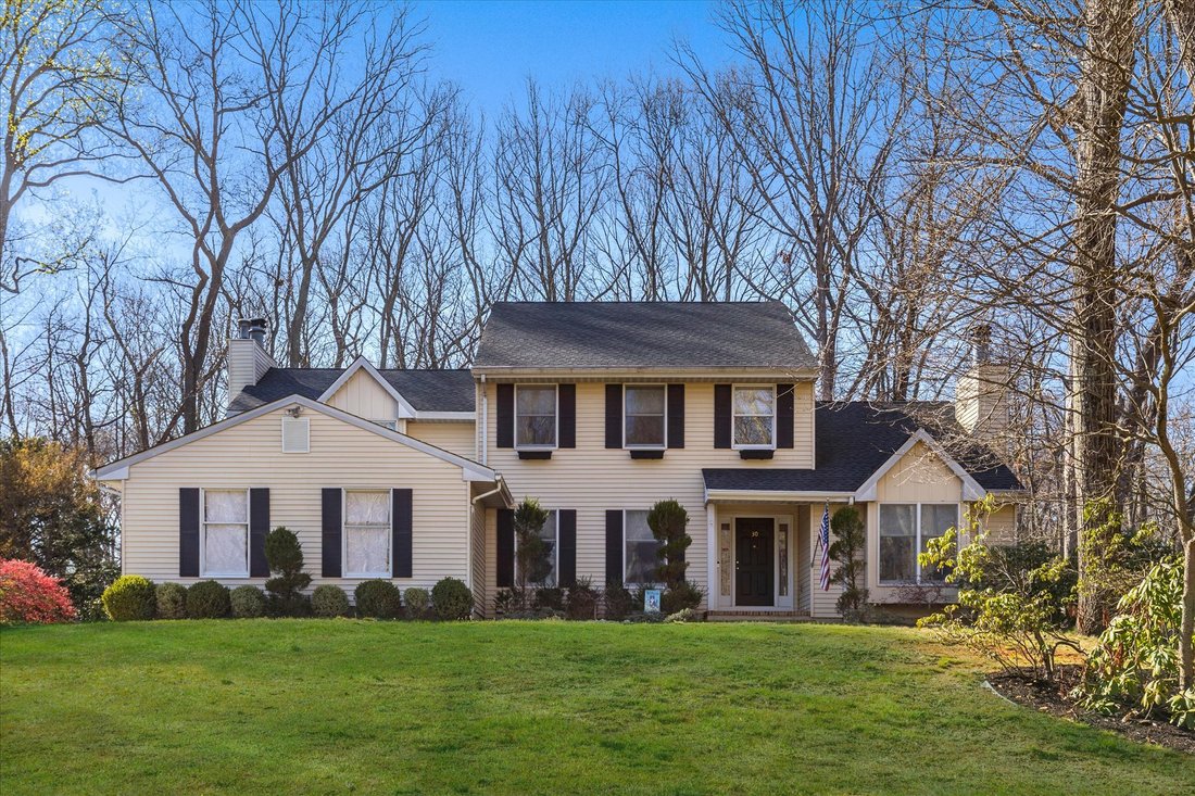 30 Pine Street In Lincroft, New Jersey, United States For Sale (12721738)