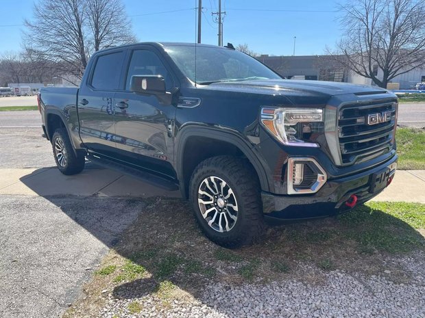 2022 GMC Sierra 1500 Limited Crew Cab AT4 Pickup 4D 5 3/4 ft in Overland park, KS, United States 1