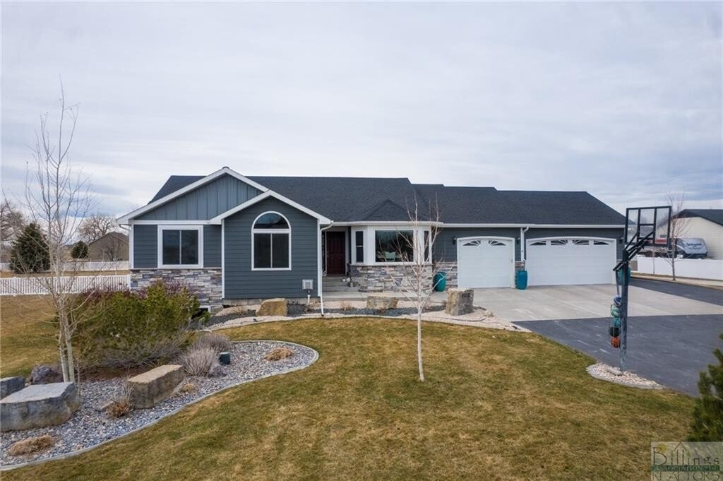 6 Bedrooms Single Family Detached In Laurel, Montana, United States For